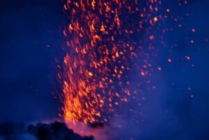 Lire la suite à propos de l’article -Stromboli-